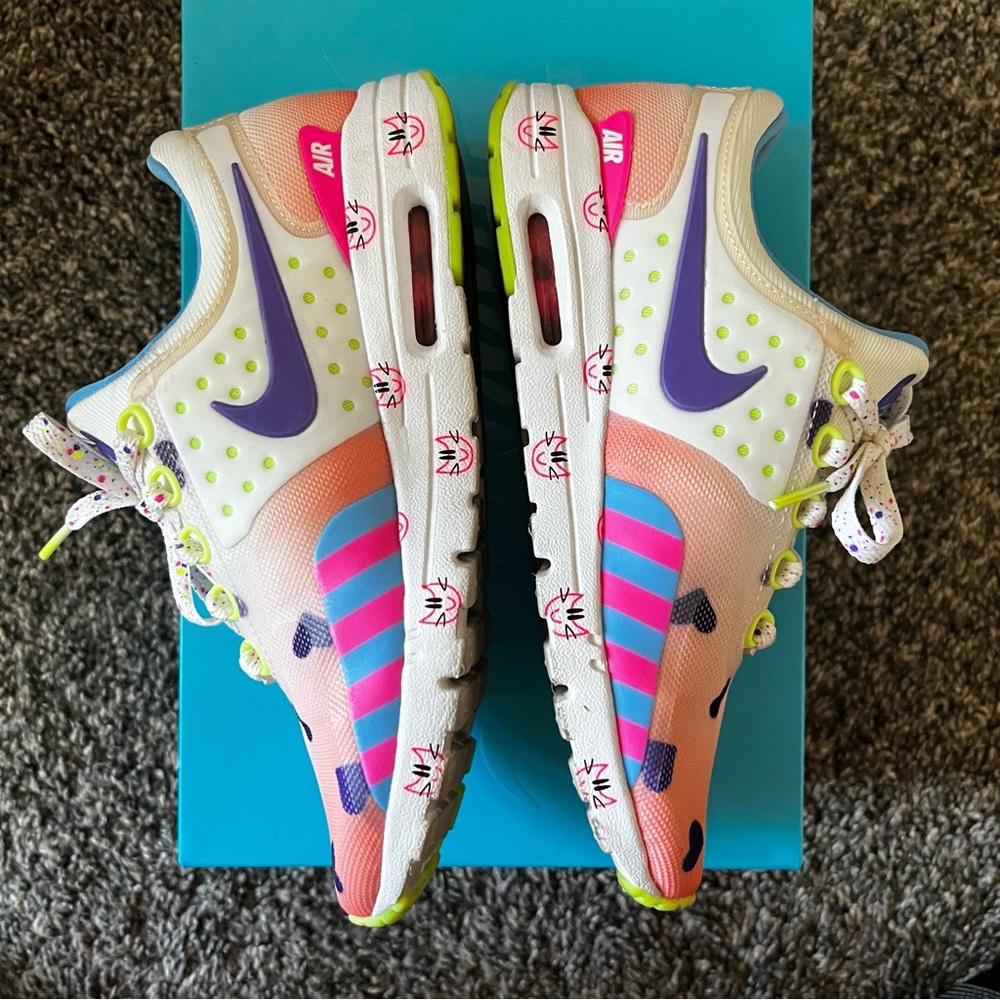 Nike Wmns Air Max Zero 'Doernbecher' Multi-Color